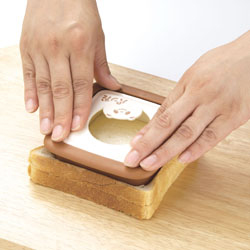 サンドでパンだを乗せるだけ